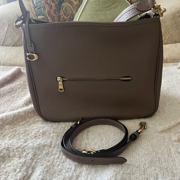 COACH SOFT PEBBLE LEATHER CARY SHOULDER BAG W/CONVERTIBLE STRAPS - Picture 3 of 11